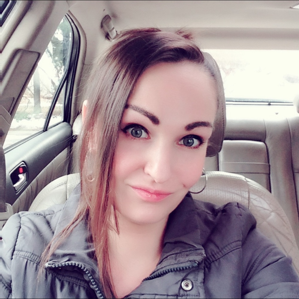 Meet your Posher, Kelly